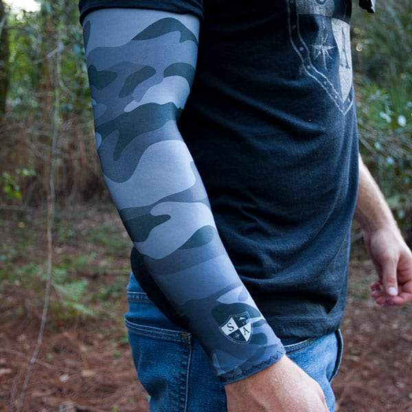 SA Company Single Arm Shield | Arm Sleeves | Forest Camo | Dregs | Size L-Xl | Polyester Microfiber | Stain Resistant | SA Fishing